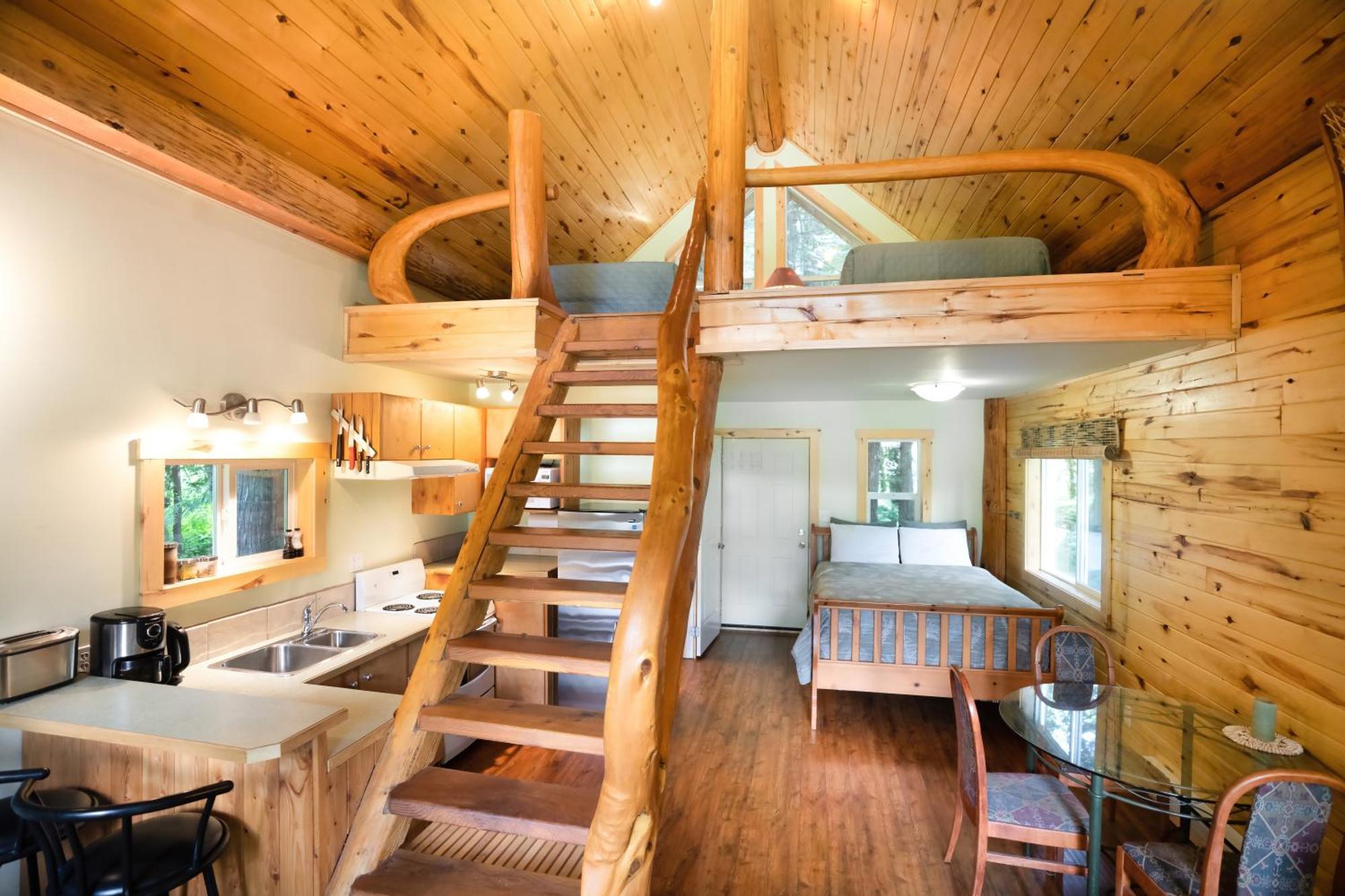 Bella Coola Grizzly Tours And Resort Hagensborg Экстерьер фото