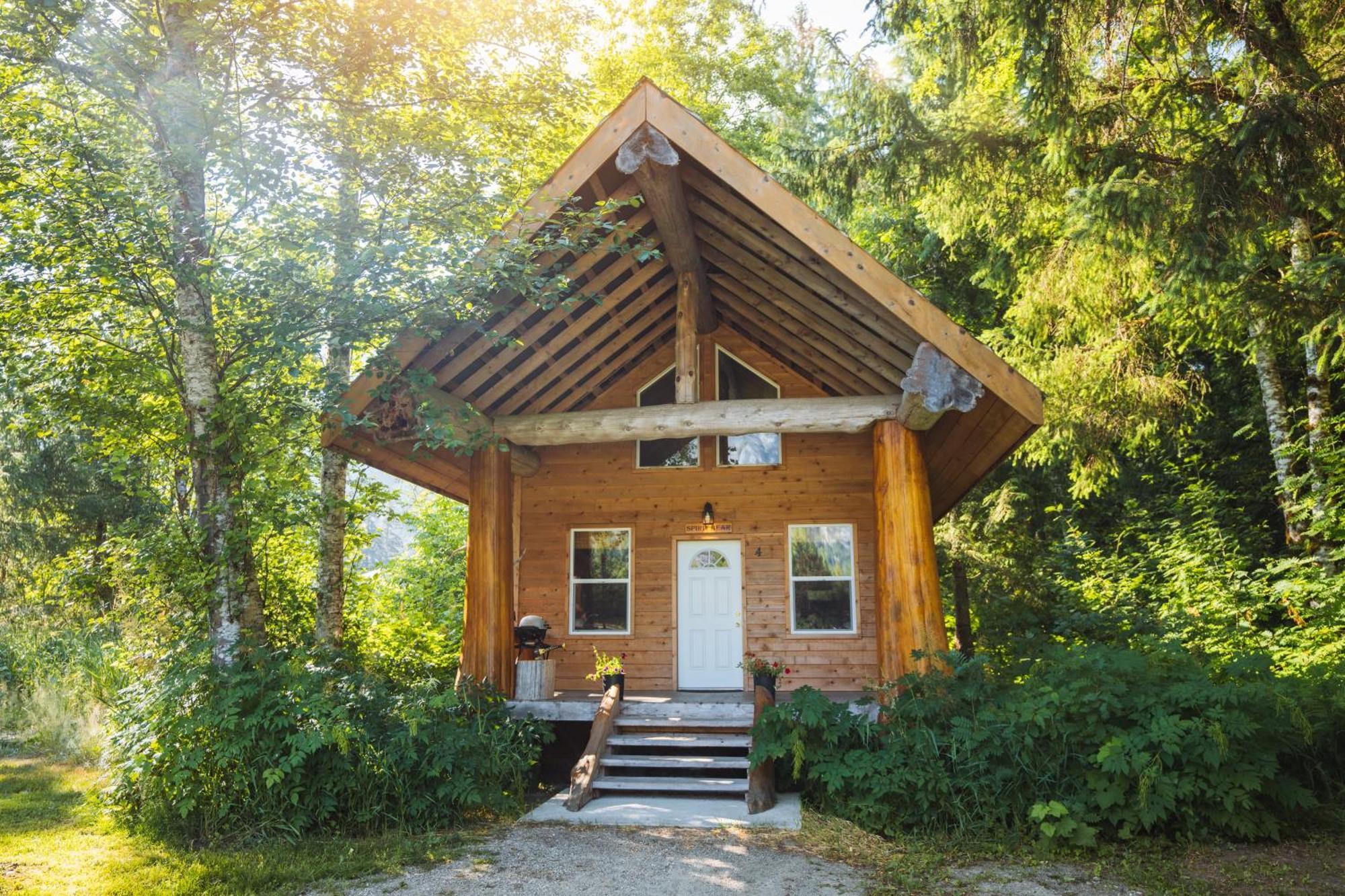 Bella Coola Grizzly Tours And Resort Hagensborg Экстерьер фото