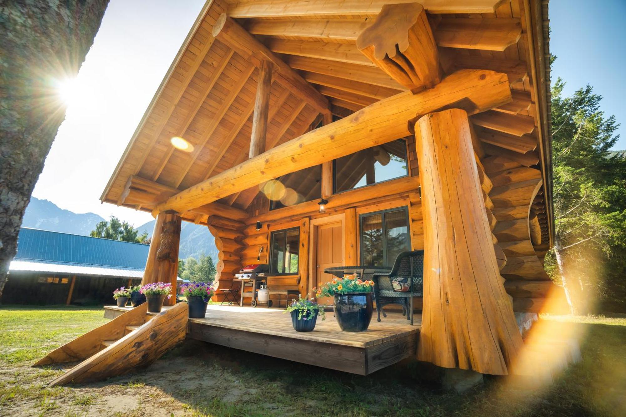 Bella Coola Grizzly Tours And Resort Hagensborg Экстерьер фото