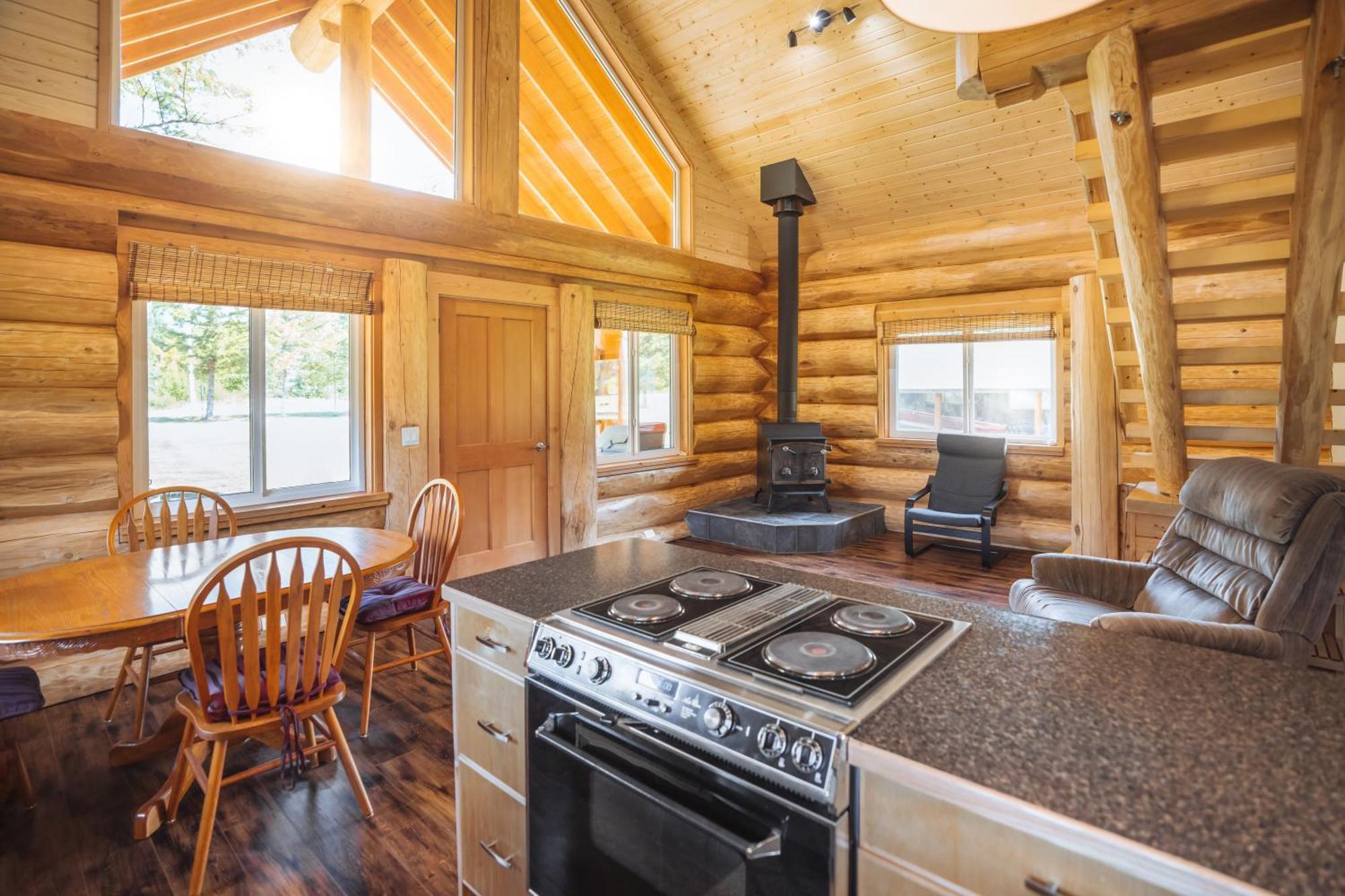 Bella Coola Grizzly Tours And Resort Hagensborg Экстерьер фото