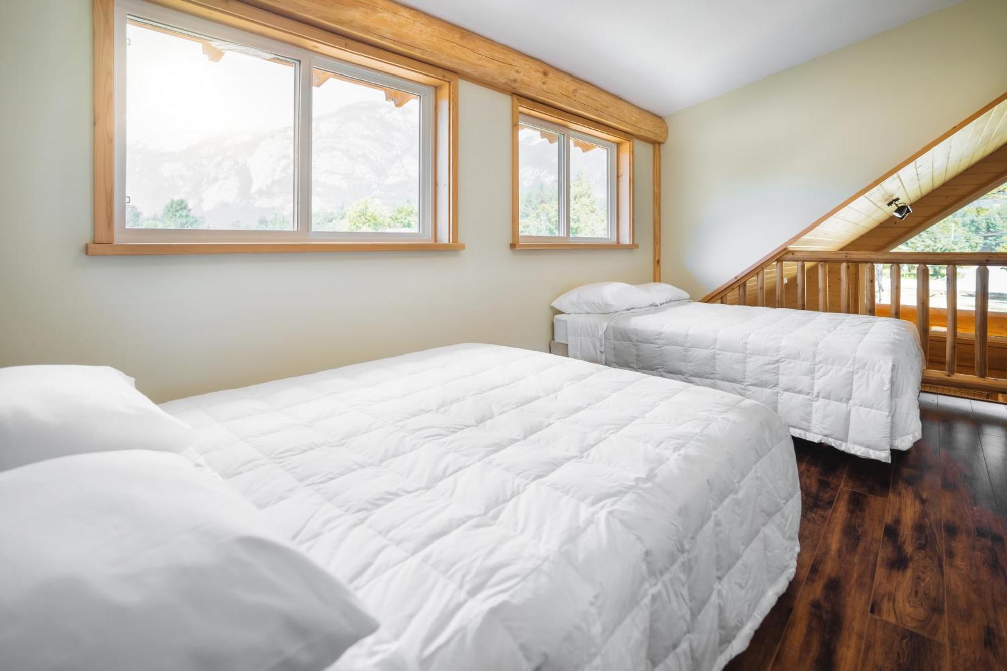 Bella Coola Grizzly Tours And Resort Hagensborg Экстерьер фото