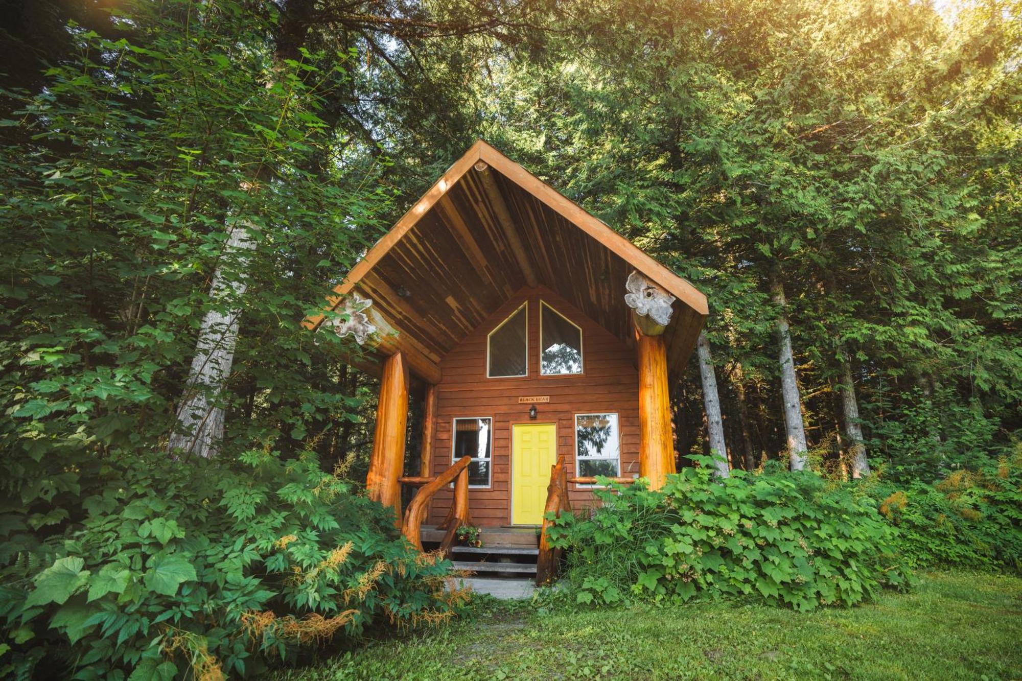 Bella Coola Grizzly Tours And Resort Hagensborg Экстерьер фото